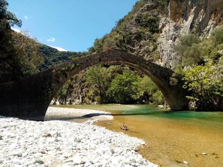 The Lake House" -Trichonida Lake Marathias  Εξωτερικό φωτογραφία