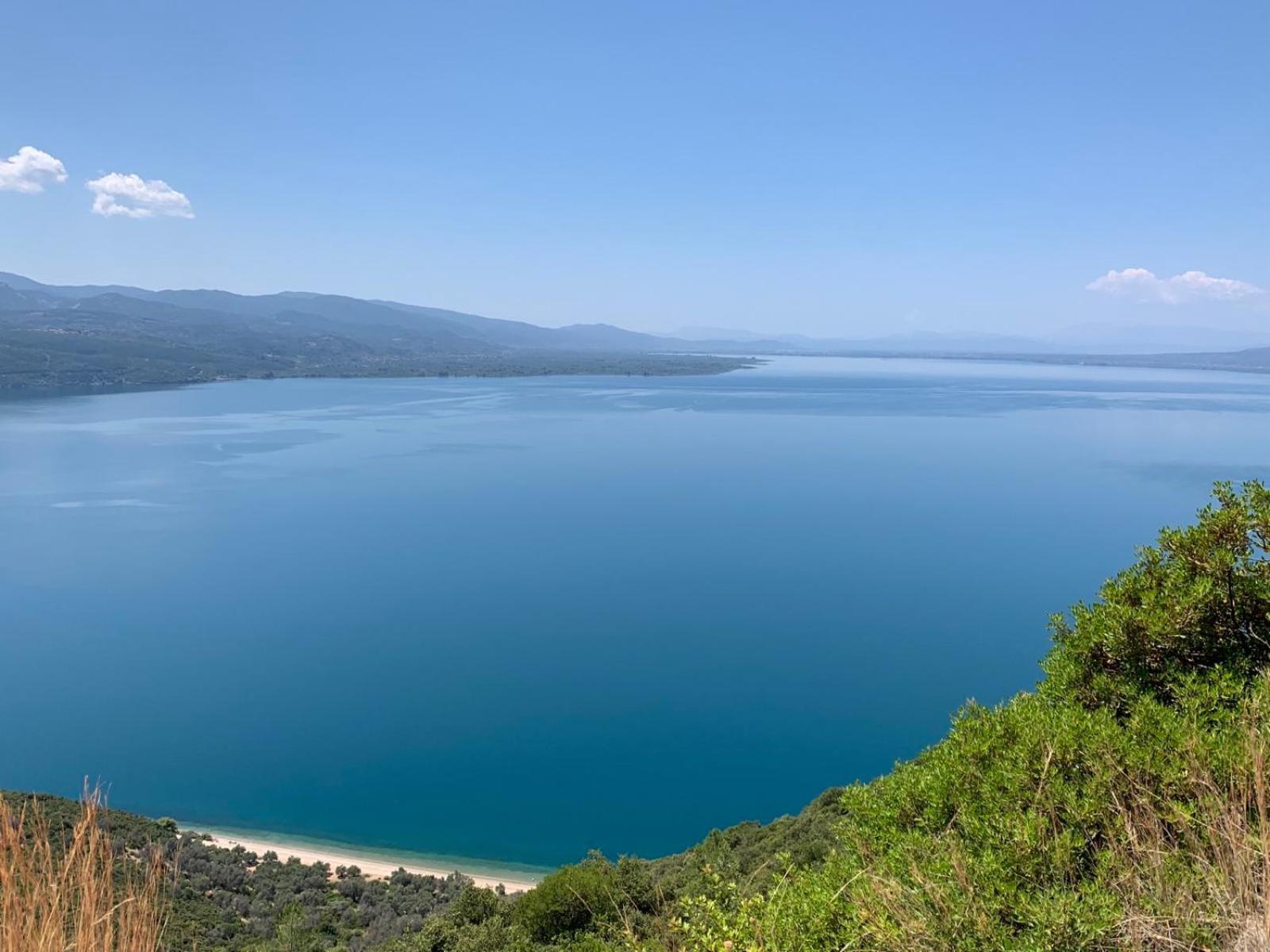 The Lake House" -Trichonida Lake Marathias  Εξωτερικό φωτογραφία